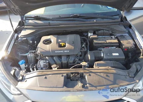 2018 Hyundai Elantra Value Edition z USA, uszkodzony, nr VIN 5NPD84LF8JH344729